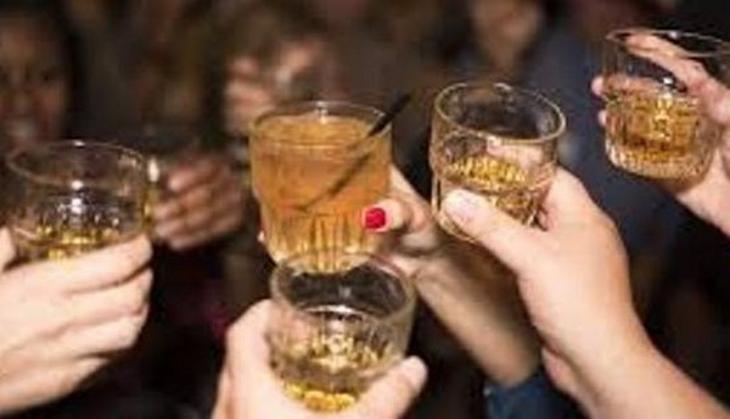 Boozing can cause skin problems for 28 days
