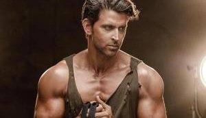 IPL 2018: Hrithik to rock the opening ceremony with his dance performance; Dhoni's army already at the venue