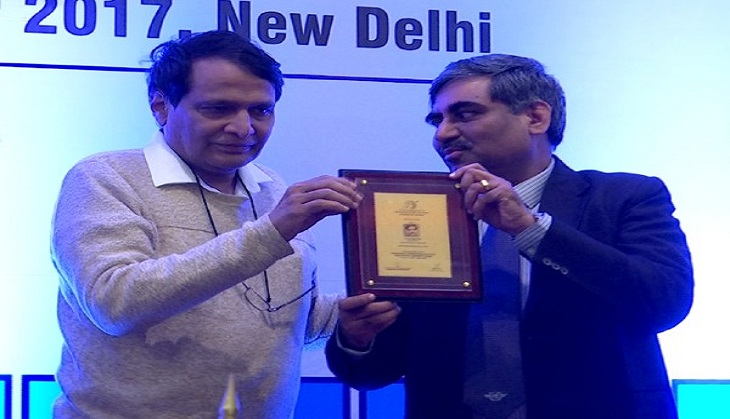 AAI official receives honorary fellowship award