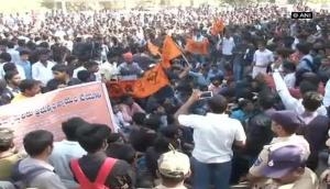 Stir over CBIT fee hike continues, ABVP activists also present