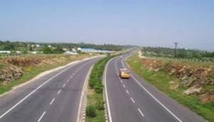 MoRTH reviews progress of India-Nepal road connectivity projects