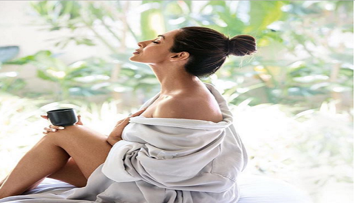 Your Monday blues will vanish after seeing the workout videos of Malaika Arora