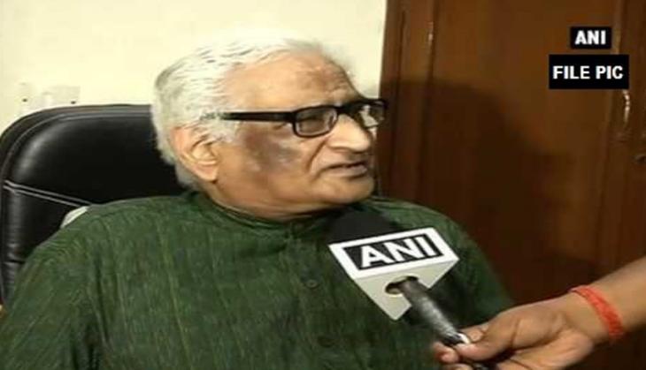 Senior advocate gives up court practice after heated exchange with CJI