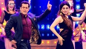 Bigg Boss 11: Naagin fame Mouni Roy to enter the house to celebrate Salman Khan's birthday