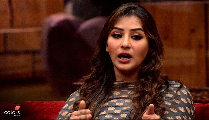 Bigg Boss 11: Twitterati is angry with Shilpa Shinde for not saving Hiten Tejwani; calls her fake