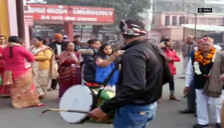 Celebrations outside Meerut hospital create nuisance for patients