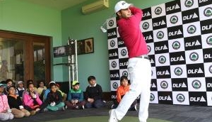 Pro golfer Shubhankar Sharma trains young Gurugram players