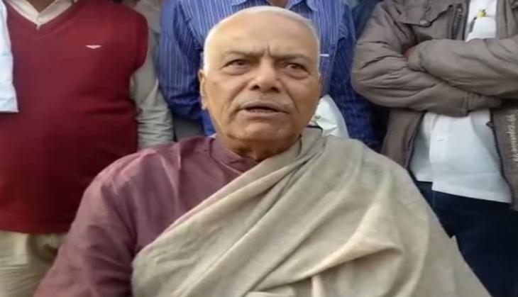 Yashwant Sinha seconds Judges mutiny