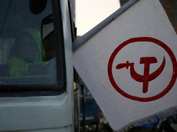 Nepal: 17 Maoist ministers quit