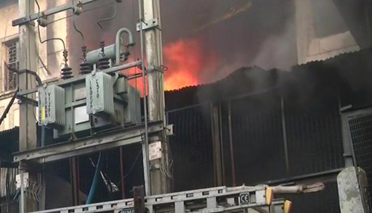 4 injured in Delhi's plastic factory fire