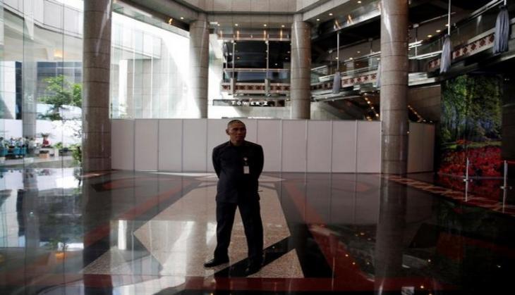 Indonesian stock exchange floor collapses, several injured