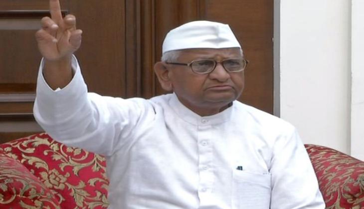 Anna Hazare questions government on Kisan Pension Bill