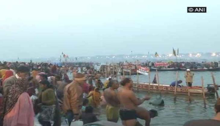 Devotees take holy dip in Triveni Sangam on Mauni Amavasya