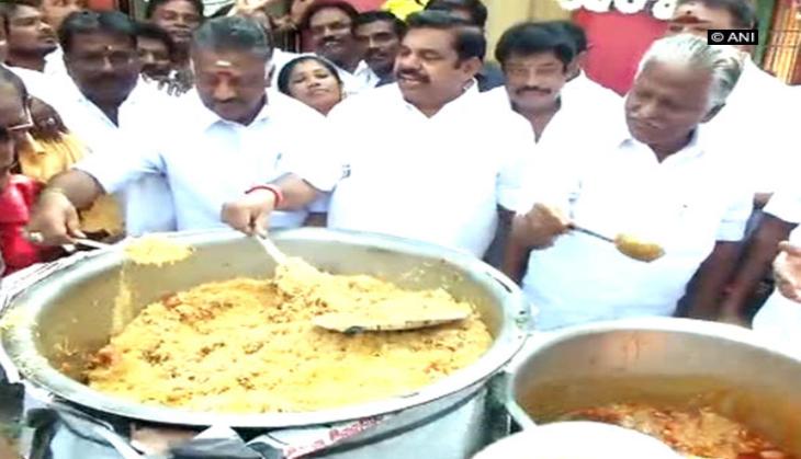 AIADMK workers savour Biryani on MGR's 101st birth anniversary