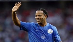 Brazil legend Ronaldinho bids adieu to football
