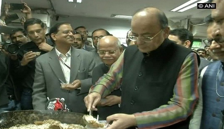 Jaitley performs 'Halwa' ceremony ahead of Budget Session