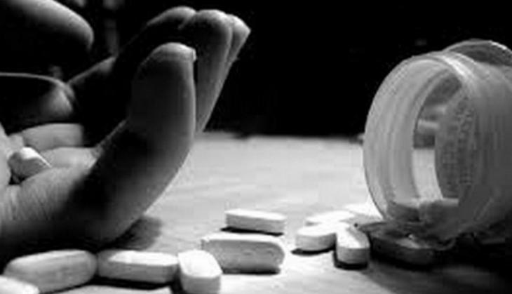 Rape victim consumes poison outside MP CM's residence