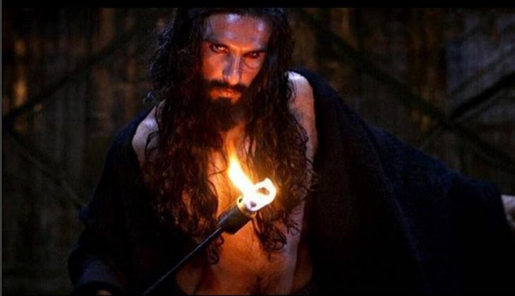 Padmaavat: Ranveer Singh wanted to beat people who attacked Sanjay Leela Bhansali on the film's set