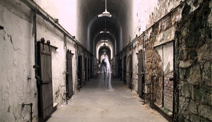 Haunted college campus: Stories of IIT Roorkee and 9 other Indian colleges and hostels will give you goosebumps