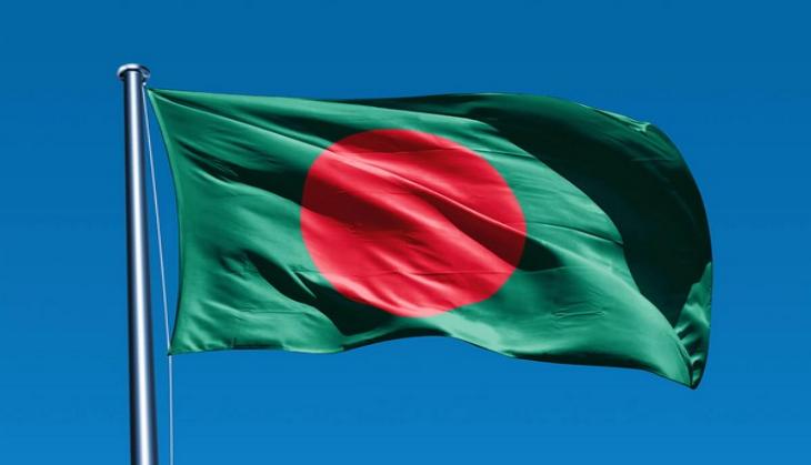 Quota protest: Students block Dhaka-Rajshahi highway