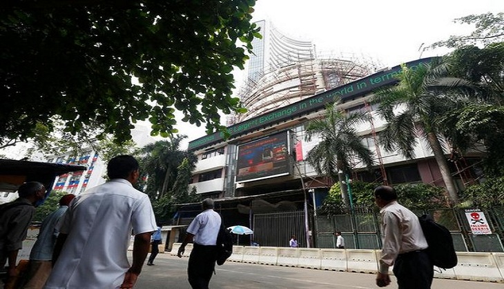 Closing bell: Sensex dips by 561.22pts, Nifty by 168.30