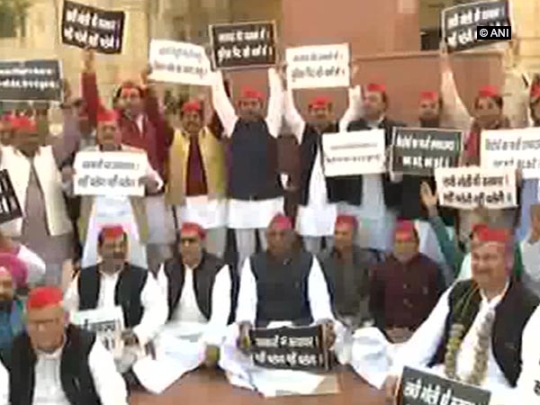 BJP accuses SP of looting farmers, supporting criminals