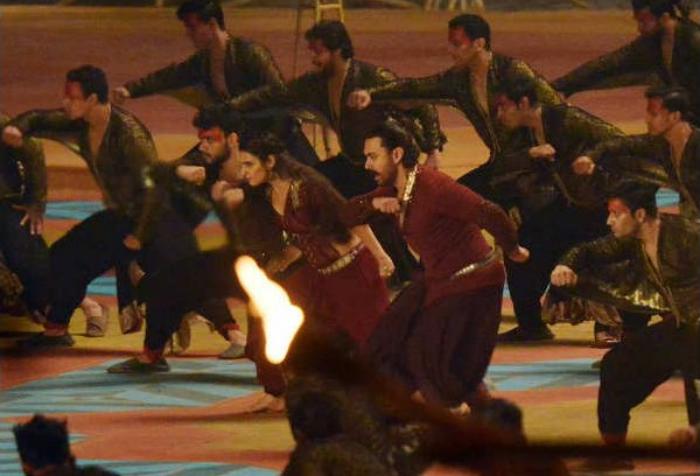 Thugs of Hindostan: After Katrina Kaif, now Aamir Khan and Fatima Sana Shaikh's look leaked from Amitabh Bachchan starrer film