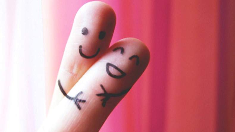 Hug Day 2020: Netizens share hilarious memes on ‘hug’ with partner, friend this Valentine