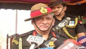 Army chief Bipin Rawat visits J&K, Inspects the situation