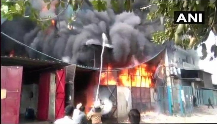 delhi fire