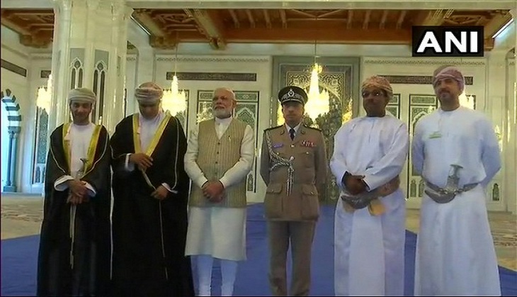 PM Modi visits Sultan Qaboos Mosque, leaves for New Delhi