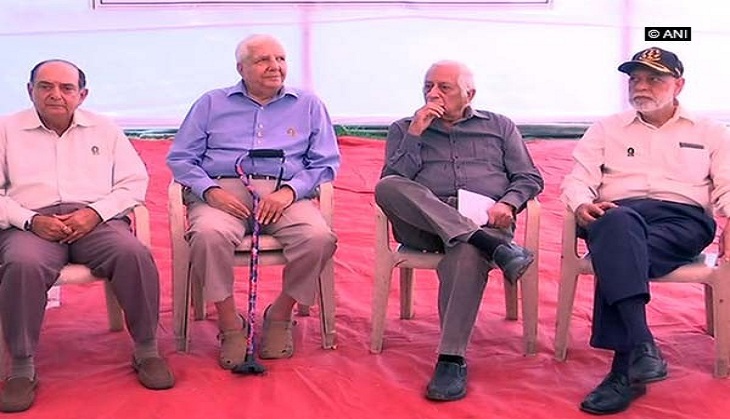Mumbai: Defence veterans protest against Major Aditya Kumar's FIR