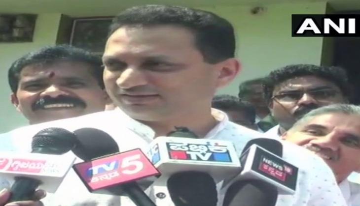 Rahul Gandhi, a 'Khota Hindutwadi', says Anant Kumar Hegde