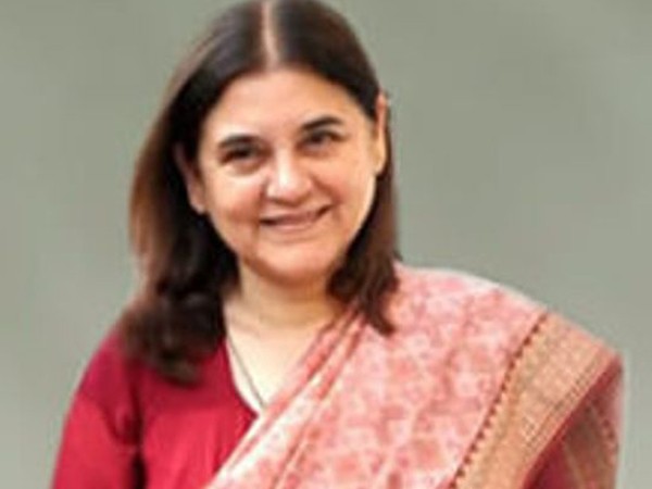 Maneka Gandhi uses abusive words for officer accused of corruption; Video goes viral