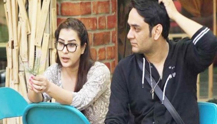 Bigg Boss 11 winner Shilpa Shinde broke her promise; deny working with Vikas Gupta