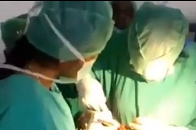  Video: Power failed at hospital in mid of surgery; What doctor did next is quite shocking