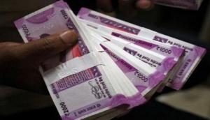 Indian equity indices extend losses, rupee hits fresh low