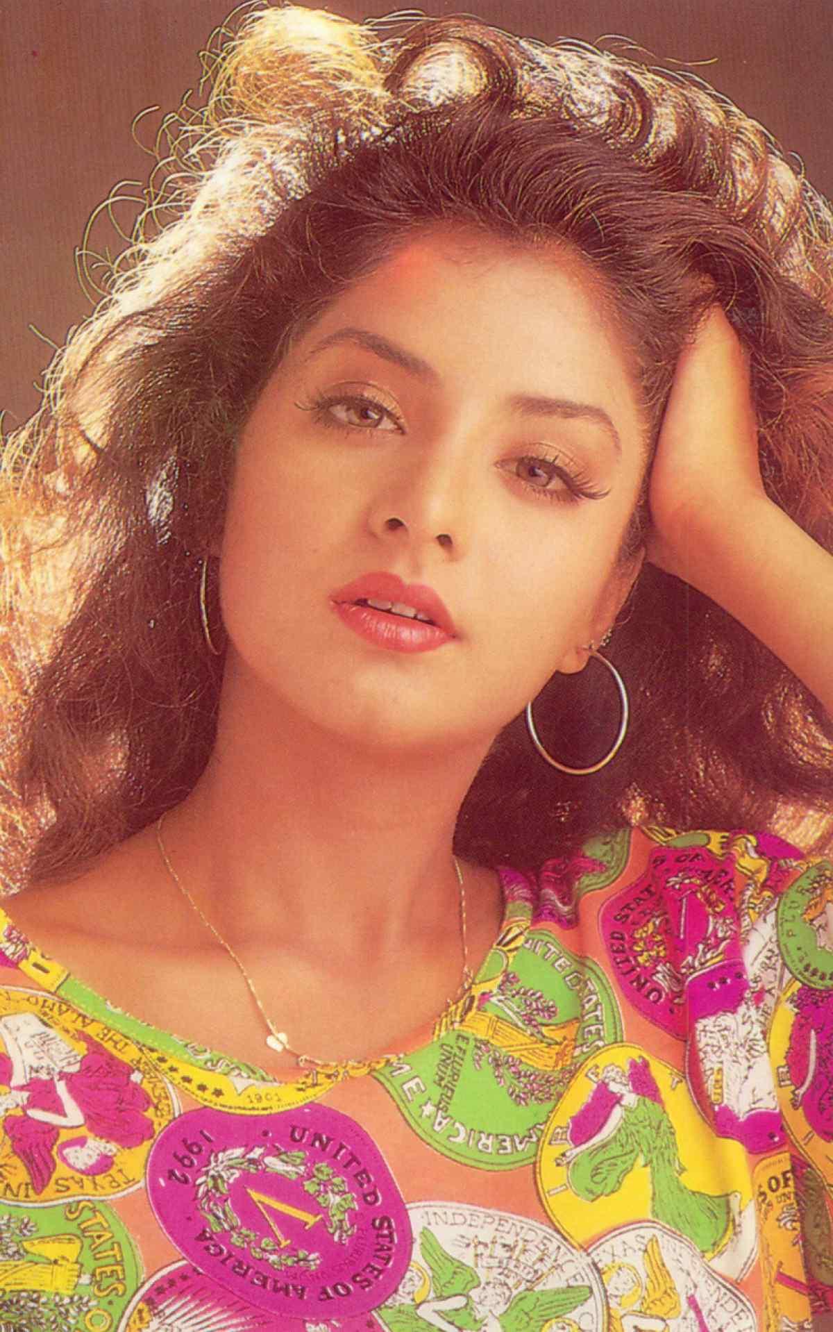 Divya Bharti, an unsolved mystery: Here are 5 unknown facts about her