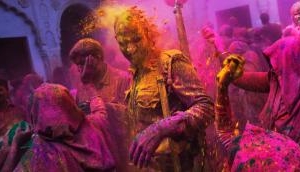 Holi 2018: Here is how you can prevent dangerous side effects of Holi colours