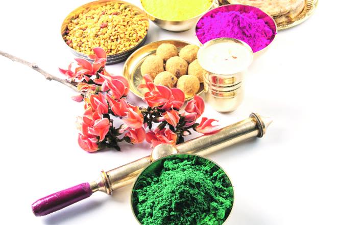 Holi 2018: How to Prepare Eco-friendly Organic Holi Colours