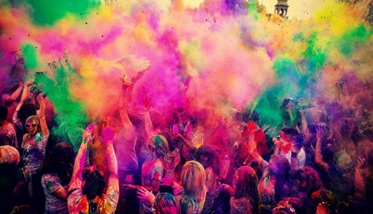 holi