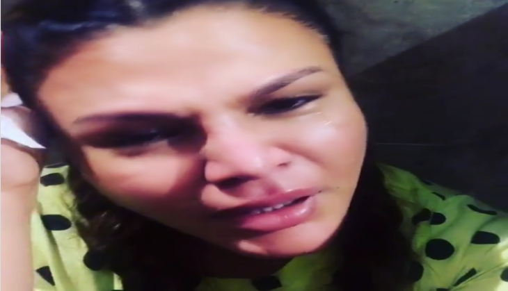 Rakhi Sawant burst into tears after Sridevi's death, says she doesn't want to live; gets brutally trolled for melo-drama