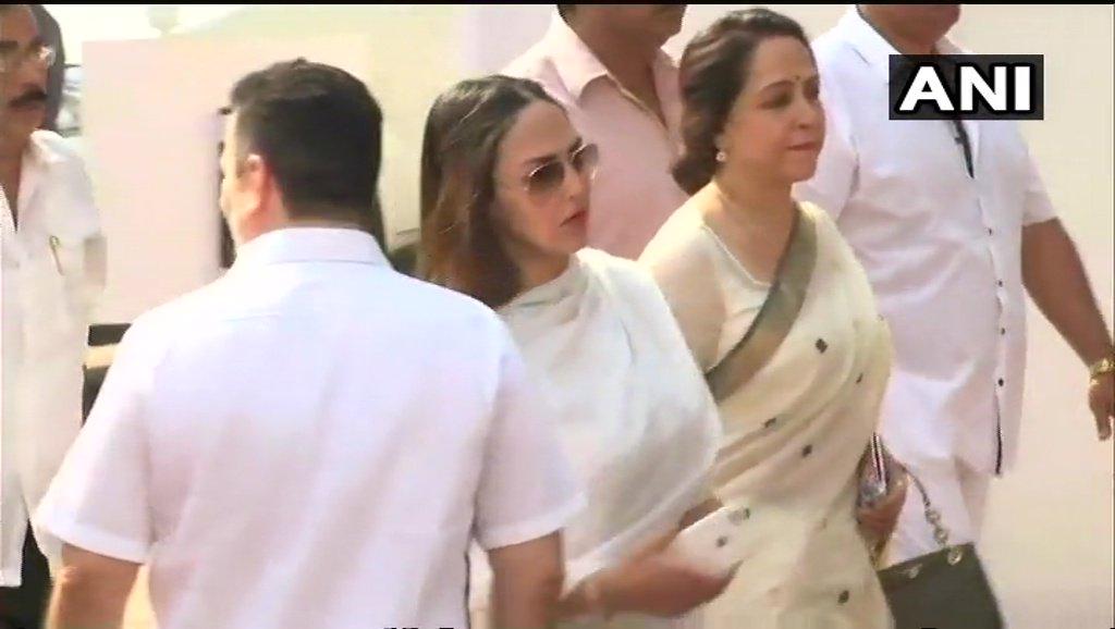 Hema malini Esha Deol Hema malini Esha Deol
