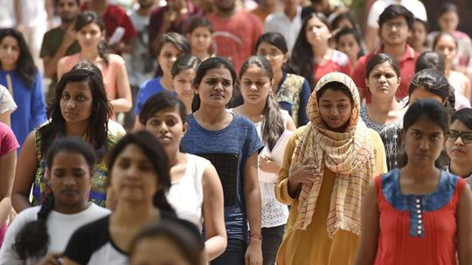 Delhi High Court Stays CBSE Notification On Eligibility Norms For NEET