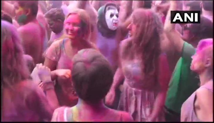 holi in rishikesh holi in rishikesh