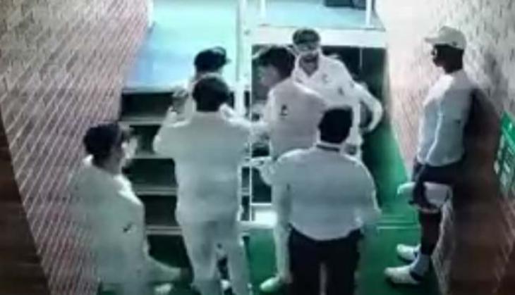 Quinton de Kock, David Warner and quinton de kock argument, Quinton de Kock warner video goes viral,