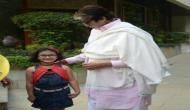 Amitabh Bachan's little fan smartly enter's his house; Big B's gesture towards her is winning hearts over the Internet