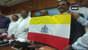 Siddaramaiah Govt. unveils new Karnataka flag