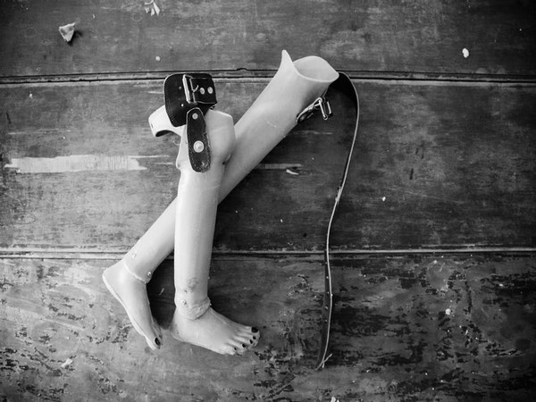 Prosthetic limbs represented like real hands in brain