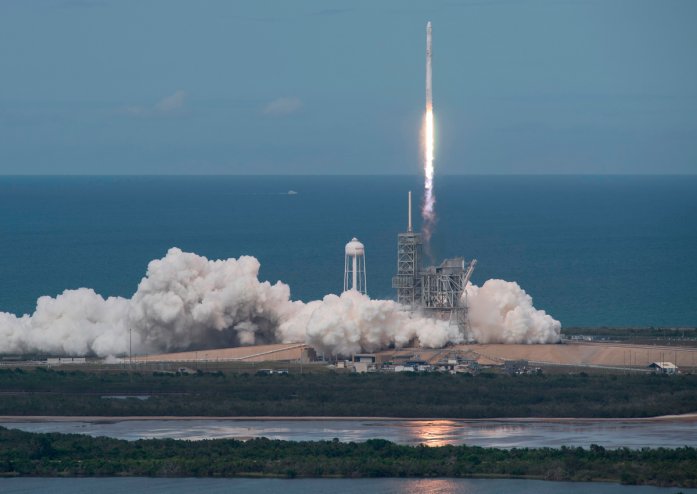 Elon Musk: SpaceX project will be ready by next year, will make short trips to Mars 